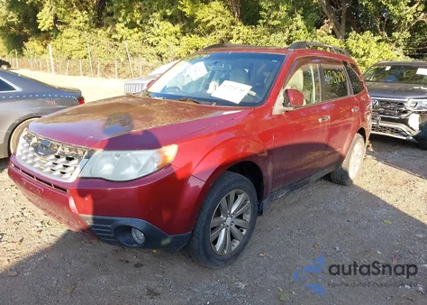 2011 Subaru Forester 2.5X Premium из США, поврежденный, VIN JF2SHADC4BH753662